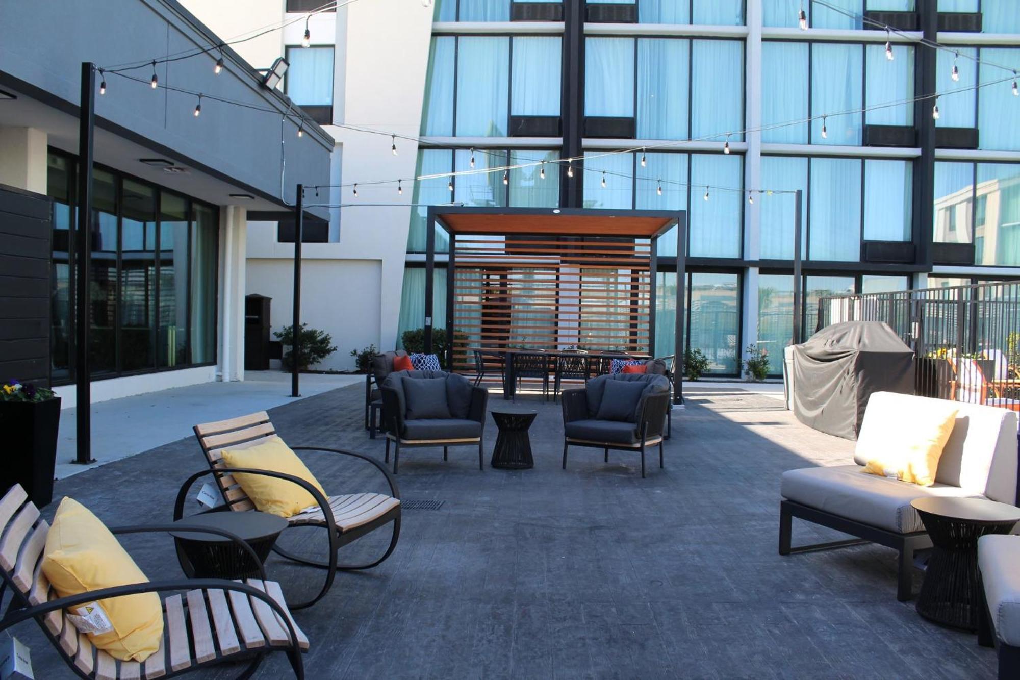 Holiday Inn Dallas Market Ctr Love Field By Ihg Exteriér fotografie